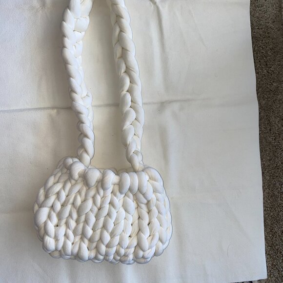 Handmade Chunky Bag in White Knit Yarn Hand Knitting Yarns - Picture 3 of 12